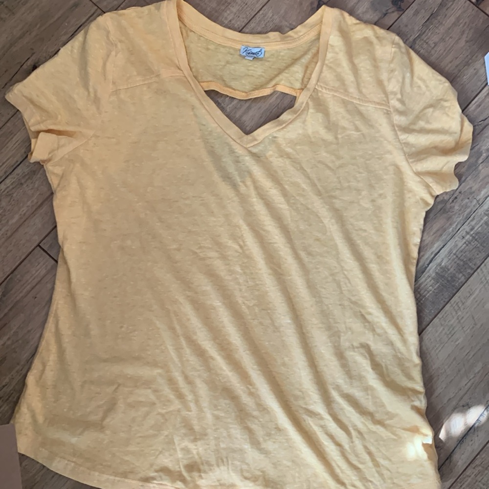 Butter yellow Cut Out Short Sleeve T-Shirt